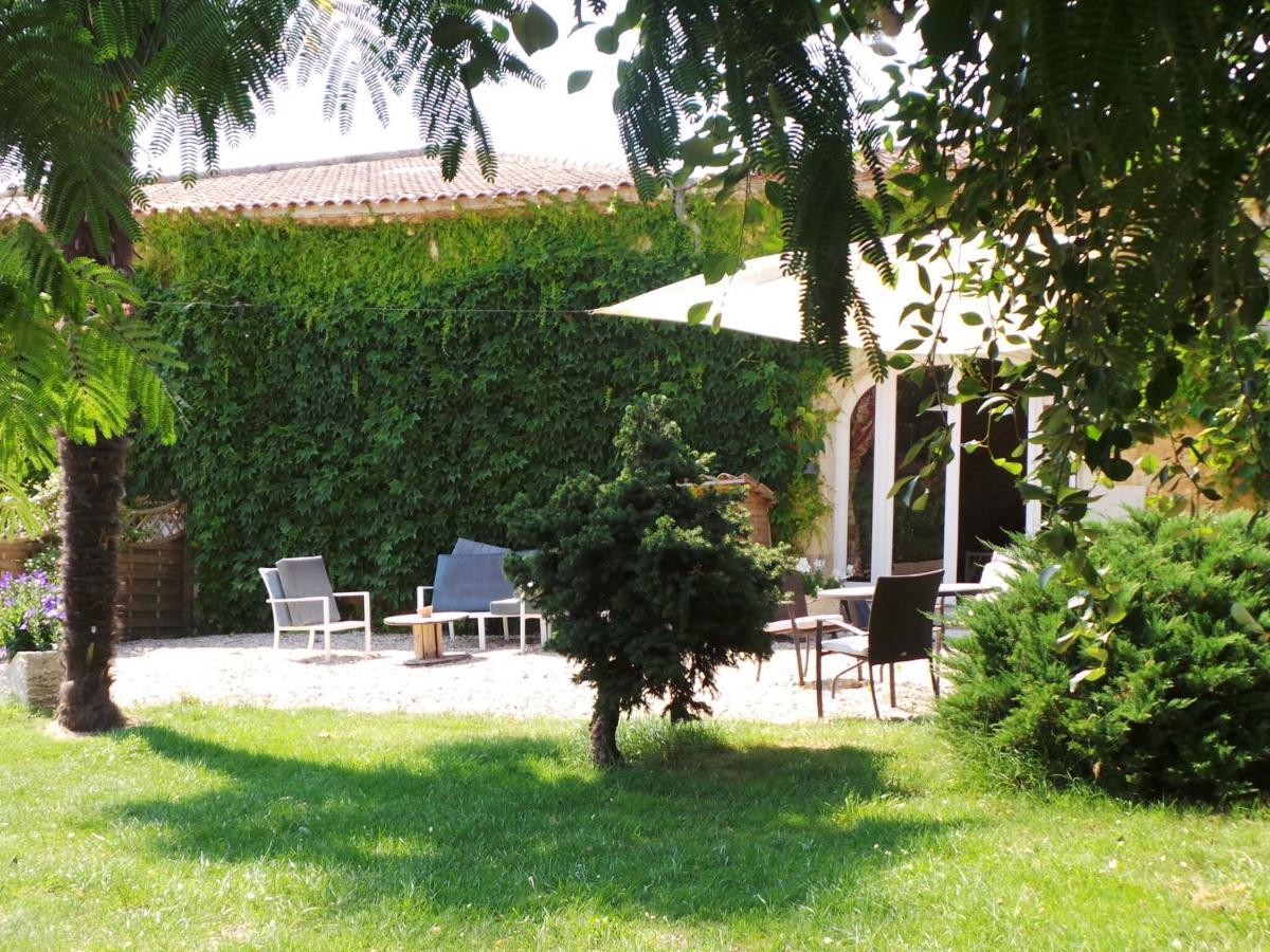 Stone House In A Vineyard With Swimming Pool Villa Monprimblanc Exterior photo